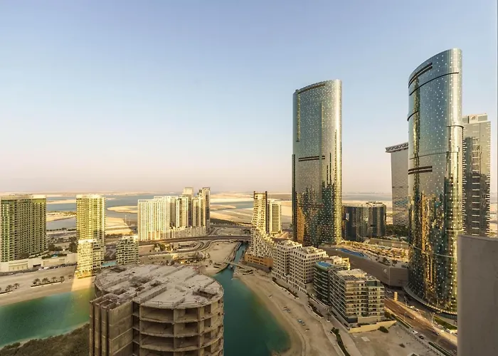 Maison Privee - Elegant & Panoramic Sea View Apt On Al Reem Island